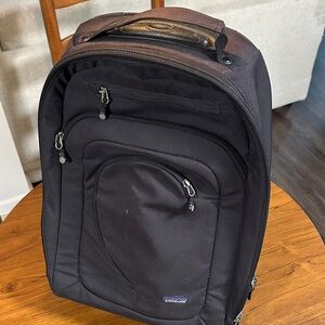 Patagonia Black Hole MLC Wheelie Carry-On Bag